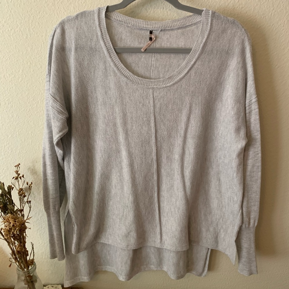 gray long sleeve/sweater